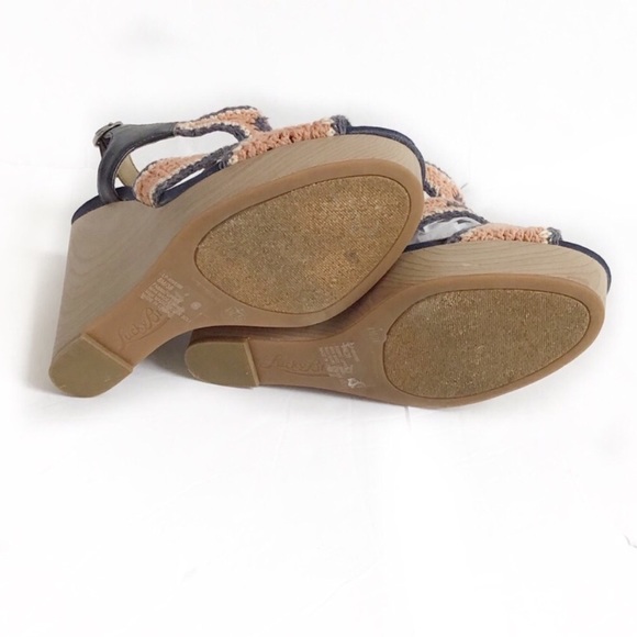 Lucky Brand-Riverr Crocheted Platform Wedge Sandal - Picture 7 of 8